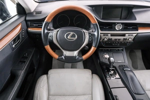 Седан Lexus ES 2012 года, 1949000 рублей, Красноярск