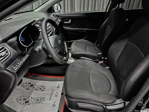 Седан Kia Rio 2016 года, 880000 рублей, Красноярск