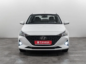 Седан Hyundai Solaris 2020 года, 1650000 рублей, Красноярск