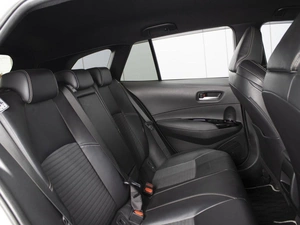 Универсал Toyota Corolla 2019 года, 1705000 рублей, Омск