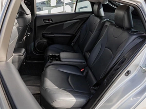 Лифтбек Toyota Prius 2017 года, 2290000 рублей, Краснодар