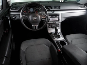 Седан Volkswagen Passat 2011 года, 854000 рублей, Воронеж