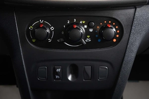Хетчбэк Renault Sandero Stepway 2018 года, 989000 рублей, Пермь