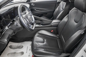 Седан Hyundai Elantra 2020 года, 1899000 рублей, Барнаул