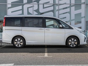 Минивэн Honda Stepwgn 2015 года, 2155000 рублей, Краснодар