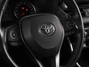 Внедорожник Toyota RAV4 2020 года, 3233000 рублей, Воронеж