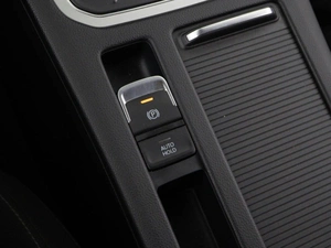 Седан Volkswagen Passat 2019 года, 1719050 рублей, Москва