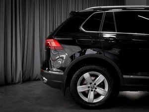 Внедорожник Volkswagen Tiguan 2021 года, 4079000 рублей, Тюмень