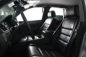 Внедорожник Volkswagen Touareg 2006 года, 1020000 рублей, Омск