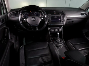 Внедорожник Volkswagen Tiguan 2017 года, 2414000 рублей, Воронеж