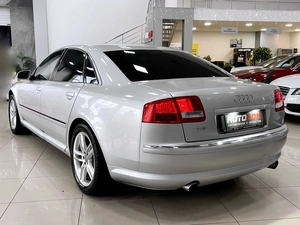 Седан Audi A8 2004 года, 887000 рублей, Солонцы