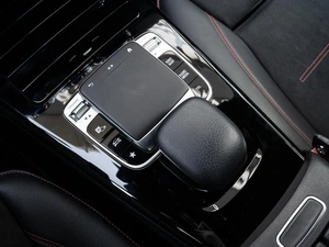 Седан Mercedes-benz CLA-класс 2019 года, 3750000 рублей, Краснодар