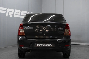 Седан Renault Logan 2013 года, 345000 рублей, Омск