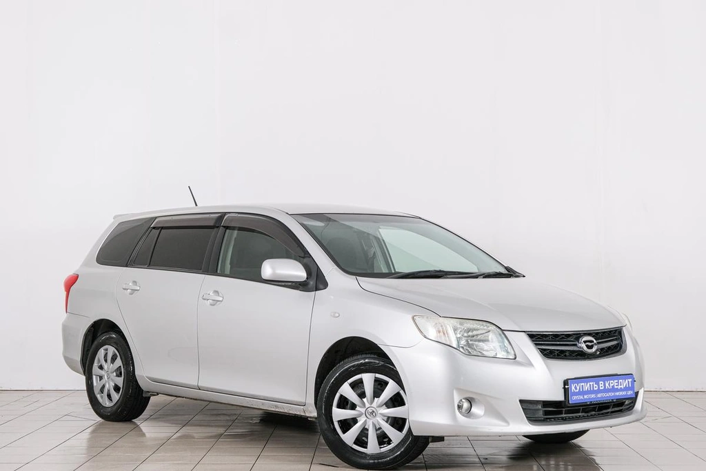 Универсал Toyota Corolla Fielder 2010 года, 949000 рублей, Красноярск