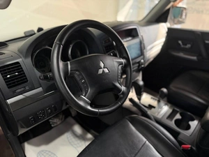 Внедорожник Mitsubishi Pajero 2011 года, 1849000 рублей, Красноярск