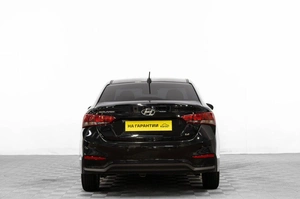 Седан Hyundai Solaris 2019 года, 1149000 рублей, Барнаул