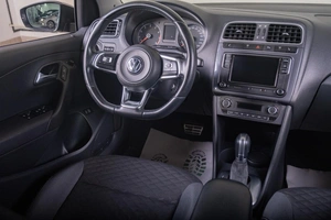 Седан Volkswagen Polo 2018 года, 1299000 рублей, Томск