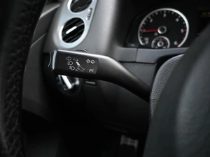 Внедорожник Volkswagen Tiguan 2012 года, 1429000 рублей, Кирилловка