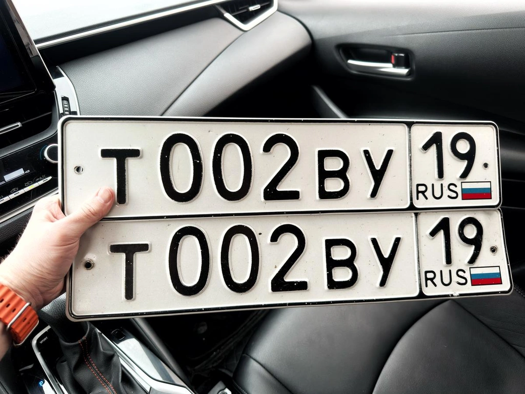 Т 002 ВУ 19 230000 рублей, Красноярск