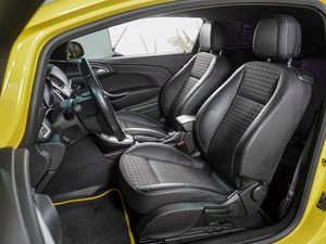Хетчбэк Opel Astra 2012 года, 769000 рублей, Воронеж