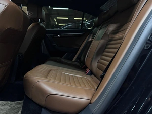 Седан Volkswagen Passat 2013 года, 1197000 рублей, Красноярск