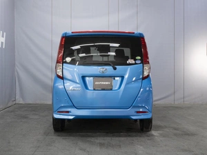 Минивэн Toyota Roomy 2019 года, 1060000 рублей, Омск
