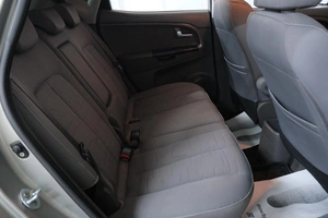 Минивэн Kia Venga 2012 года, 859000 рублей, Омск