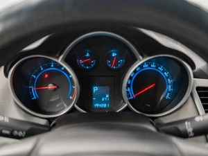 Седан Chevrolet Cruze 2011 года, 650000 рублей, Красноярск