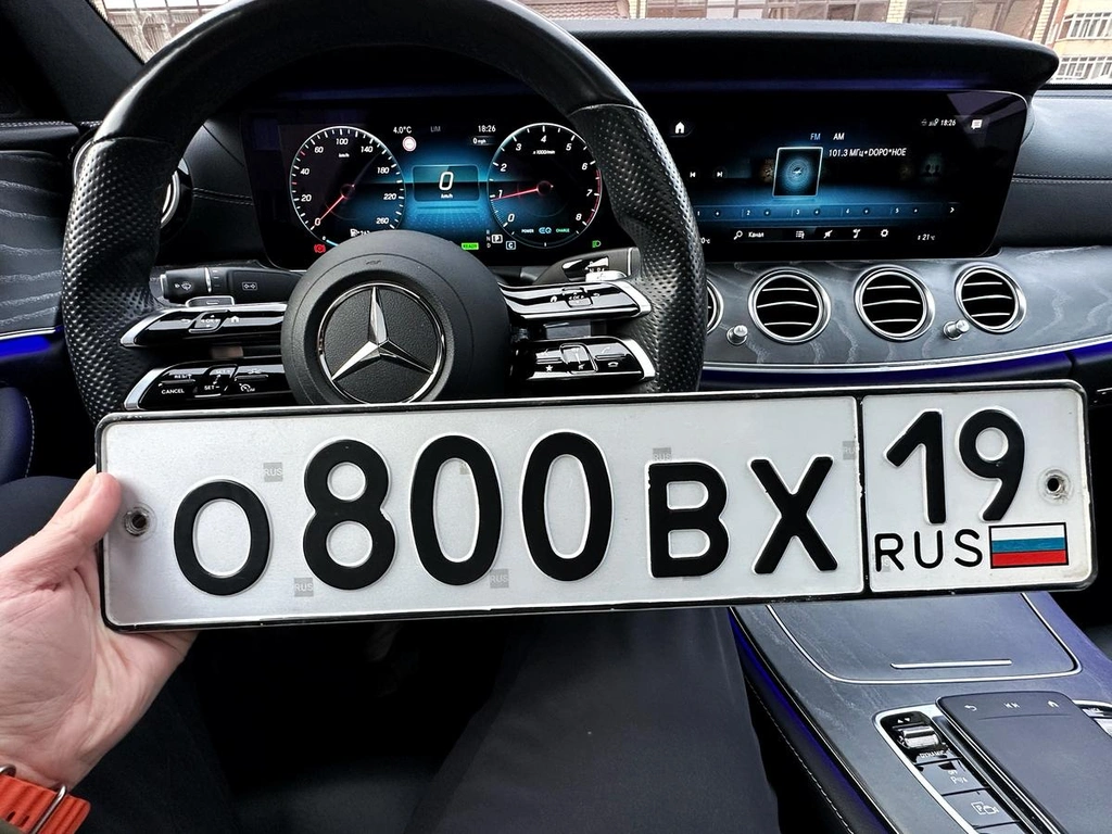 О 800 ВХ 19 140000 рублей, Красноярск