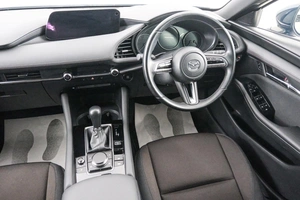 Хетчбэк Mazda 3 2021 года, 2069000 рублей, Красноярск