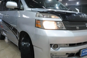 Минивэн Toyota Voxy 2006 года, 889000 рублей, Новокузнецк