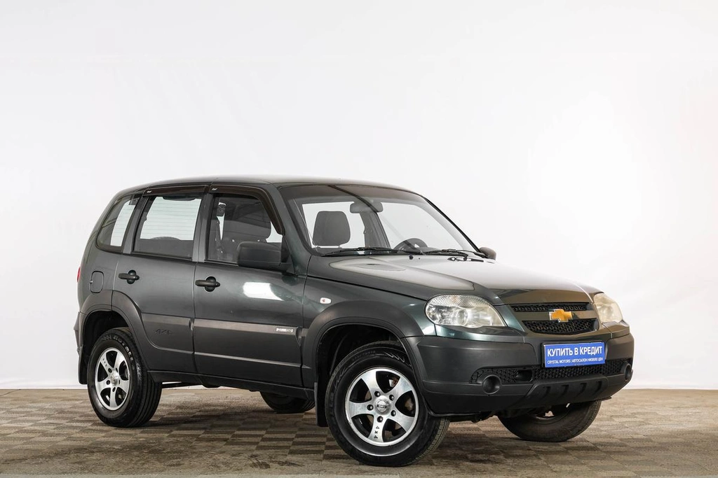 Внедорожник Chevrolet Niva 2018 года, 789000 рублей, Тюмень