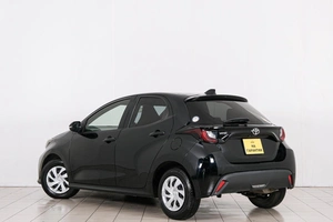 Хетчбэк Toyota Yaris 2021 года, 1149000 рублей, Красноярск