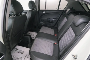 Хетчбэк Opel Corsa 2011 года, 719000 рублей, Красноярск