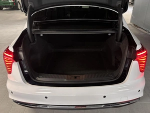 Седан Hongqi H5 2024 года, 2700000 рублей, Санкт-Петербург