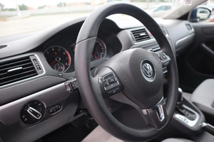 Седан Volkswagen Jetta 2011 года, 1170000 рублей, Мирное