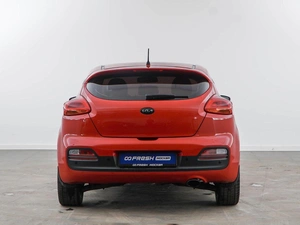 Хетчбэк Kia Ceed 2015 года, 1389050 рублей, Москва
