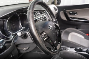 Хетчбэк Kia Ceed 2013 года, 949000 рублей, Томск