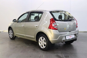 Хэтчбек Renault Sandero 2014 года, 1100000 рублей, Брянск