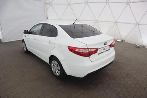 Седан Kia Rio 2014 года, 900000 рублей, Орёл
