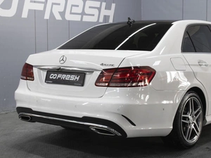 Седан Mercedes-benz E-класс 2013 года, 2330000 рублей, Омск