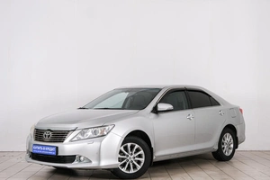 Седан Toyota Camry 2012 года, 1649000 рублей, Красноярск