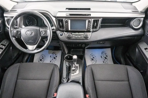 Внедорожник Toyota RAV4 2018 года, 2599000 рублей, Красноярск