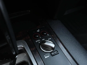 Внедорожник Toyota Land Cruiser 2011 года, 3339000 рублей, Волгоград