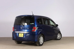 Минивэн Honda Freed 2015 года, 1339000 рублей, Новосибирск