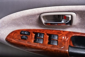 Минивэн Toyota Estima 2001 года, 989000 рублей, Томск