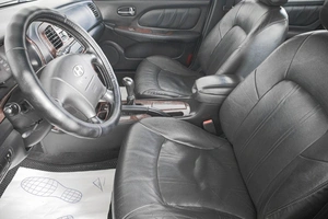 Седан Hyundai Sonata 2005 года, 299000 рублей, Кемерово