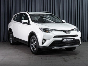 Внедорожник Toyota RAV4 2017 года, 2490000 рублей, Волгоград