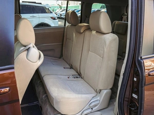 Минивэн Toyota Isis 2015 года, 1190000 рублей, Краснодар