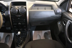 Внедорожник Renault Duster 2018 года, 1249000 рублей, Омск